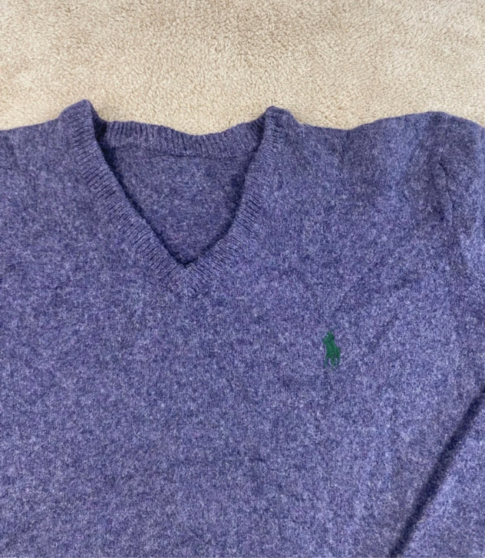 Polo Ralph Lauren de malha 100% lã de cordeiro gola V roxa tamanho P – photo 9